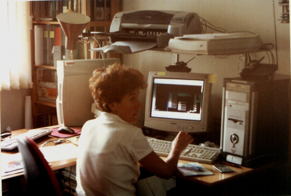 Camera de Lucru: [1] 8 August 2004