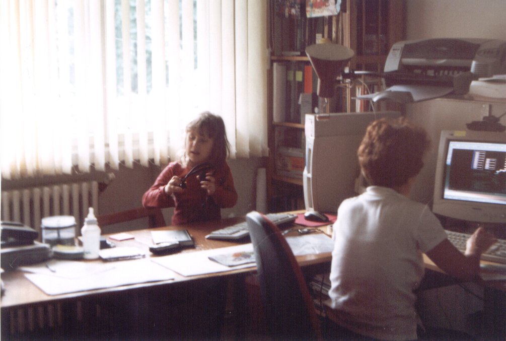 Camera de Lucru: [2] 8 August 2004